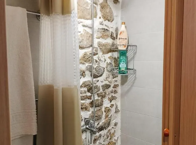 Pithari 纳夫普利翁